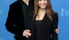 女星卡门的老公,揭秘巨星背后的神秘力量