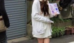 日本少妇短裙,时尚与性感的完美融合