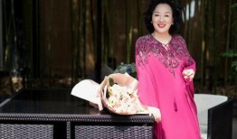 李颖生日爆料视频,揭秘明星背后的温馨时刻