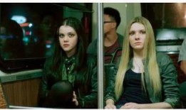 姐妹煞免费观看,免费观看，探寻神秘姐妹间的生死纠葛