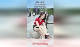 美女在侧所换丝袜,美女伴侧换丝袜，风情万种一瞥间