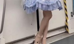 穿着丝袜系列,时尚穿搭的优雅演绎