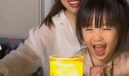 娱乐吃瓜酱给男友,男友背后的甜蜜故事