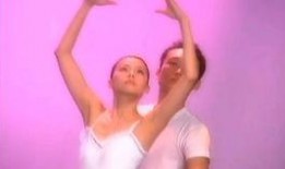 c字裤走秀秀视频,时尚走秀惊艳瞬间回顾